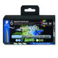 Staedtler - Pigment Arts Pen, Set tematici da 6 Brush Pen 371, Blues & Greens, set, punta a pennello